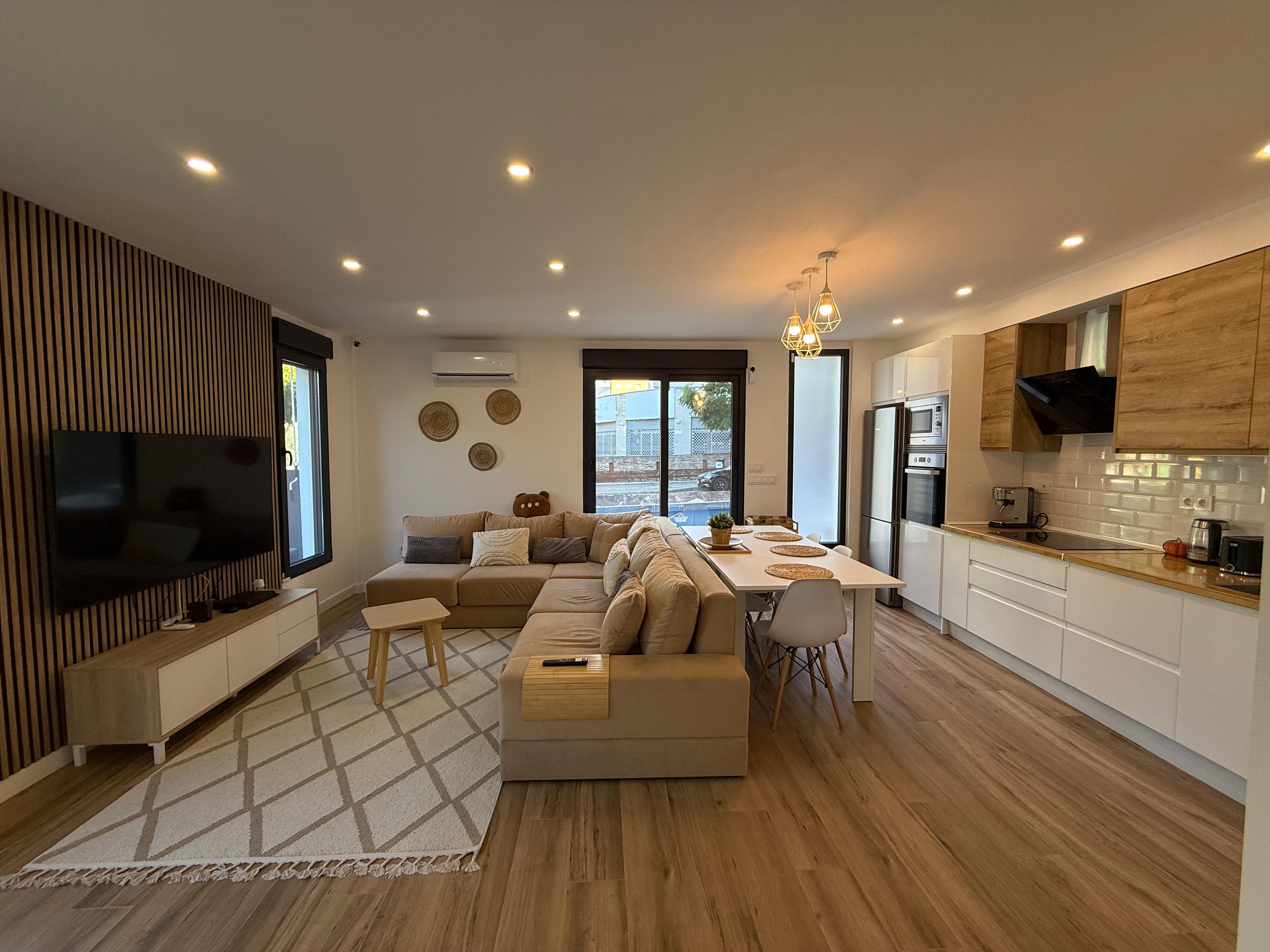 3 Bed, 2 Bath, HouseFor Sale, Benidorm, Alicante