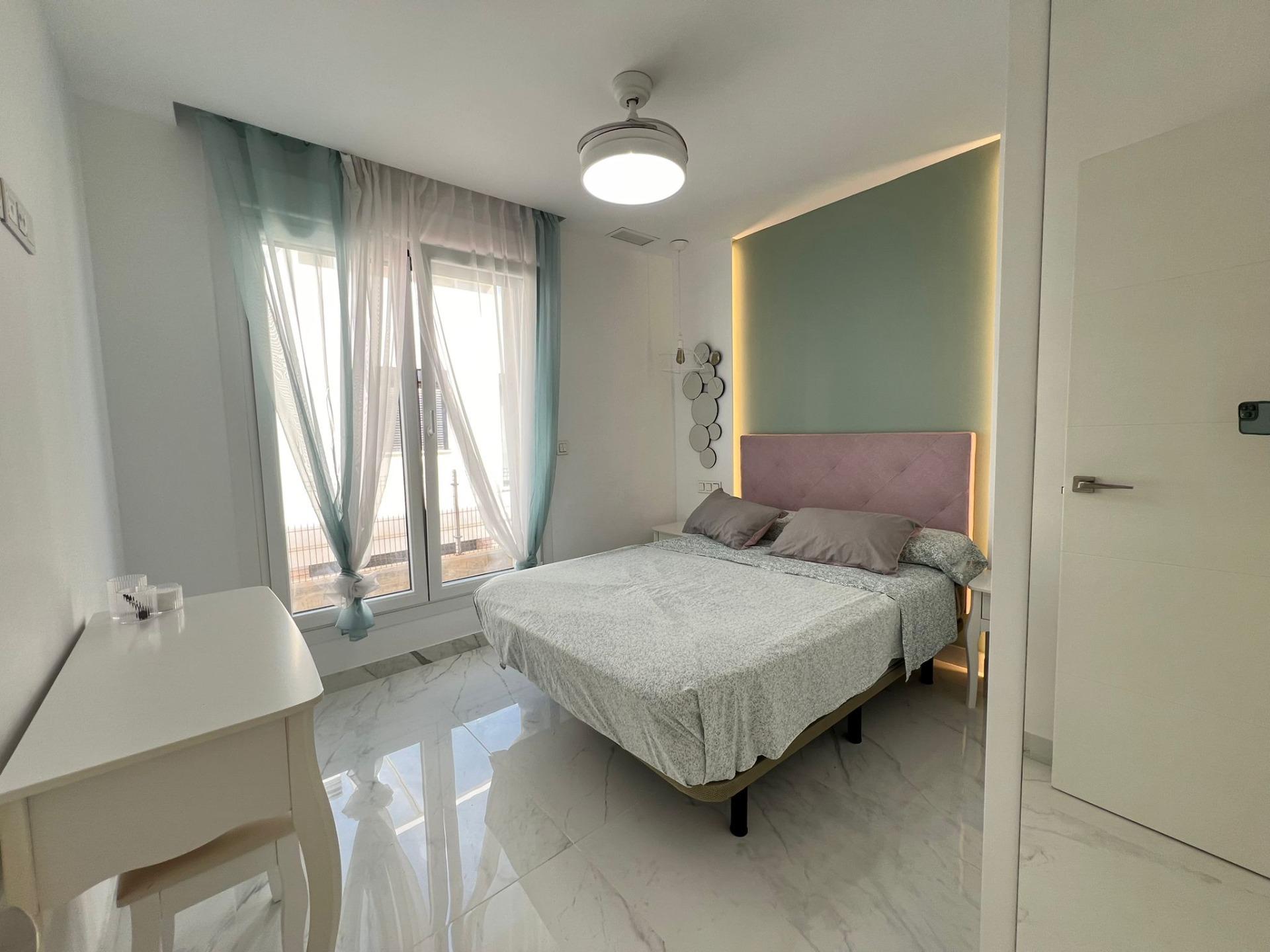 5 Bed, 4 Bath, HouseFor Sale, Torrevieja, Alicante