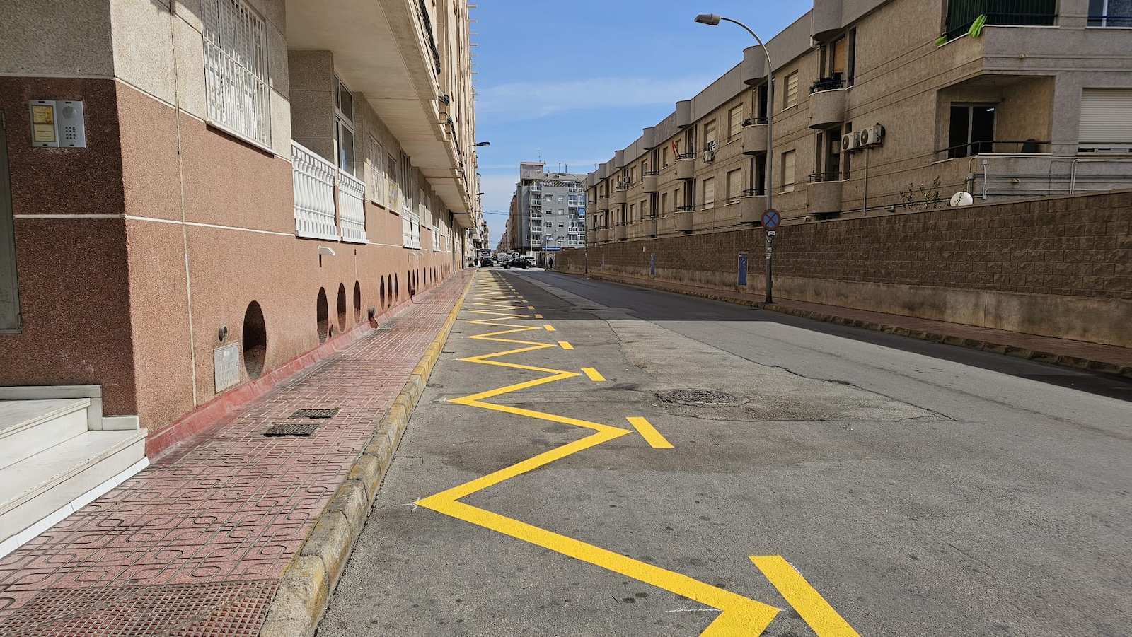 2 Bed, 1 Bath, ApartmentFor Sale, Torrevieja, Alicante