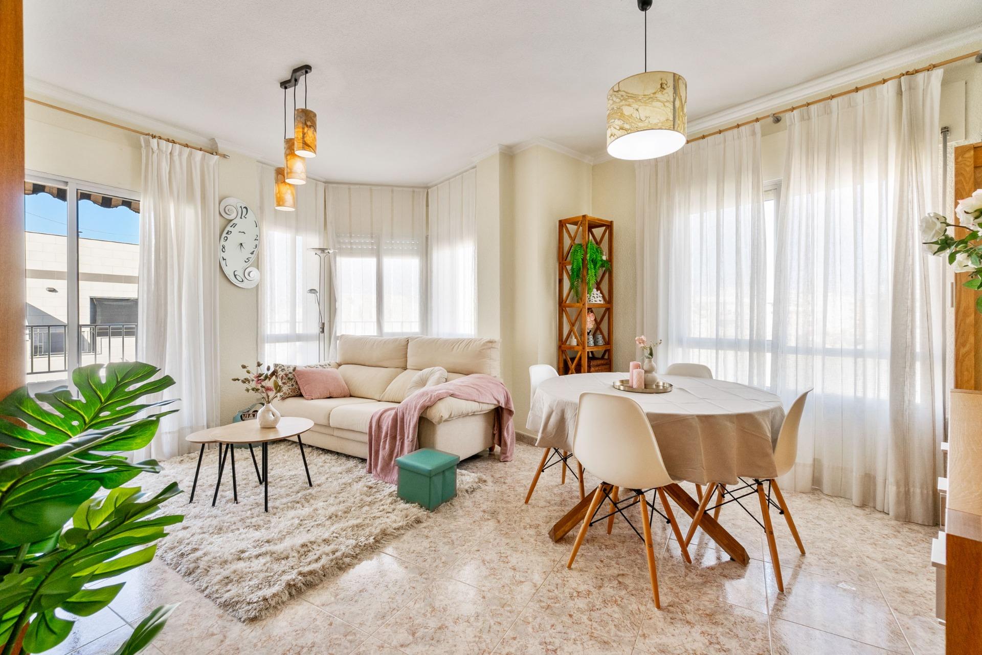 3 Bed, 2 Bath, ApartmentFor Sale, Torrevieja, Alicante