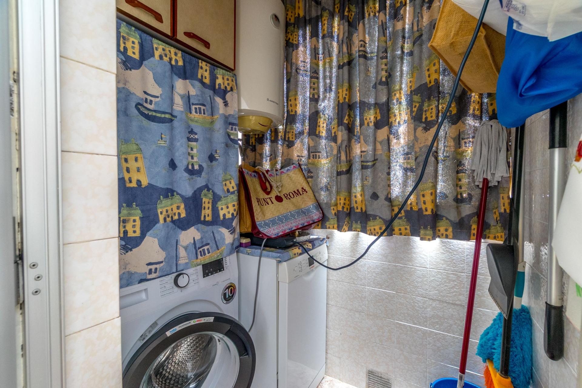 3 Bed, 2 Bath, ApartmentFor Sale, Torrevieja, Alicante