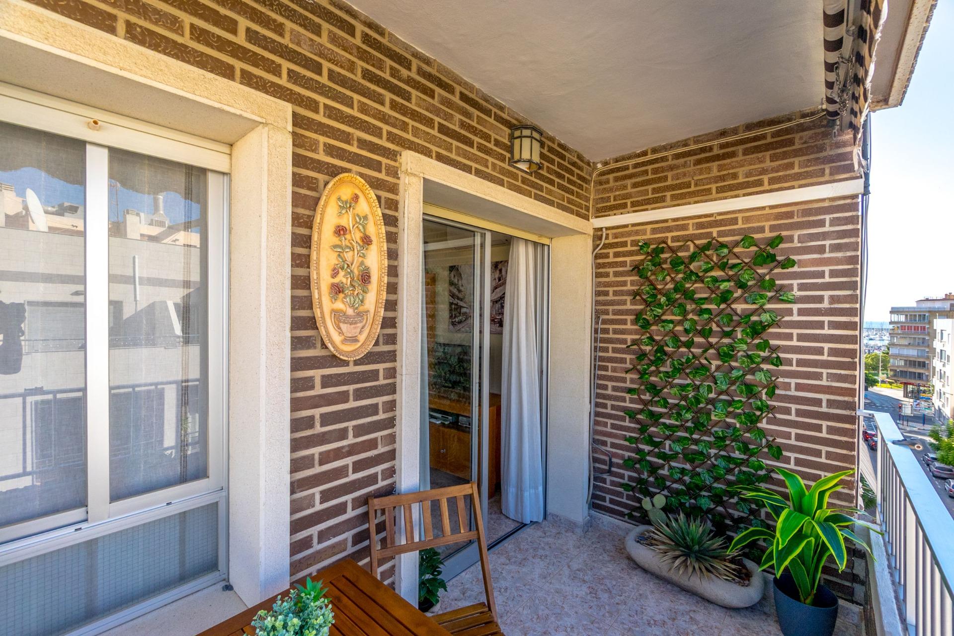 3 Bed, 2 Bath, ApartmentFor Sale, Torrevieja, Alicante