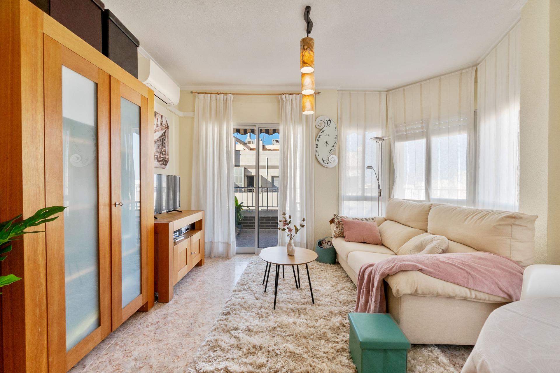 3 Bed, 2 Bath, ApartmentFor Sale, Torrevieja, Alicante