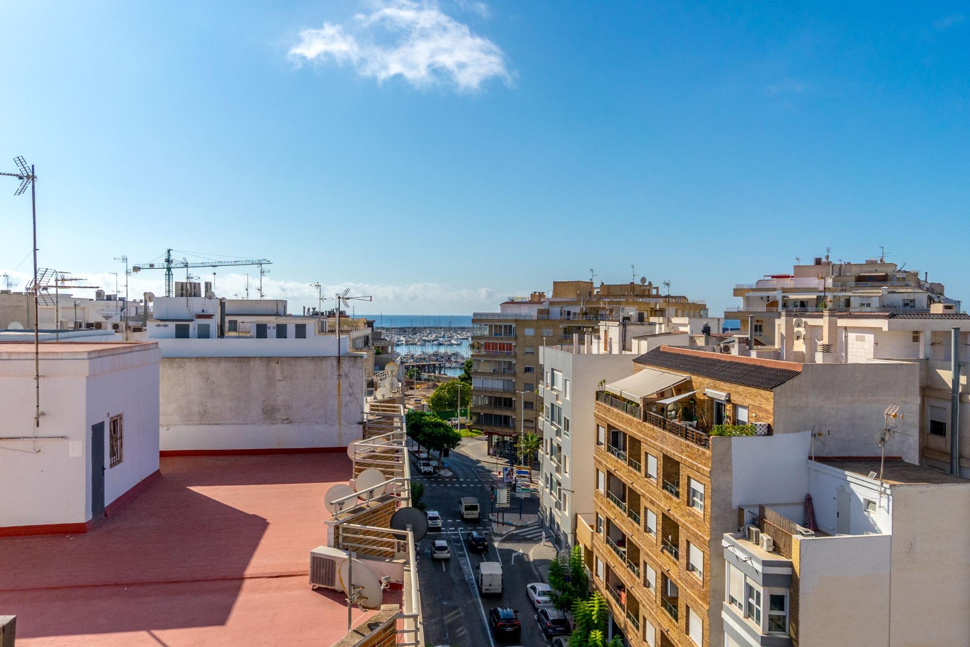 3 Bed, 2 Bath, ApartmentFor Sale, Torrevieja, Alicante