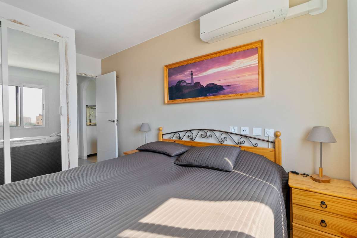 2 Bed, 1 Bath, ApartmentFor Sale, Torrevieja, Alicante