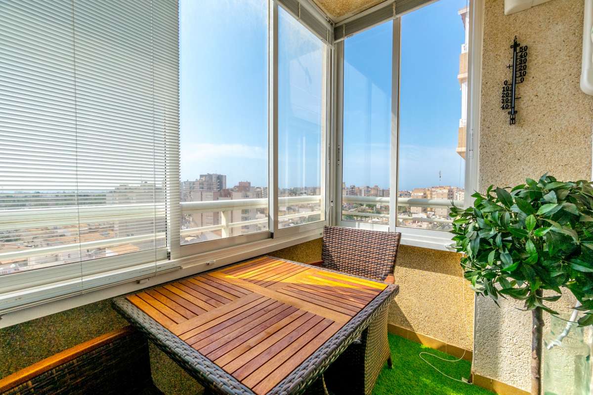 2 Bed, 1 Bath, ApartmentFor Sale, Torrevieja, Alicante