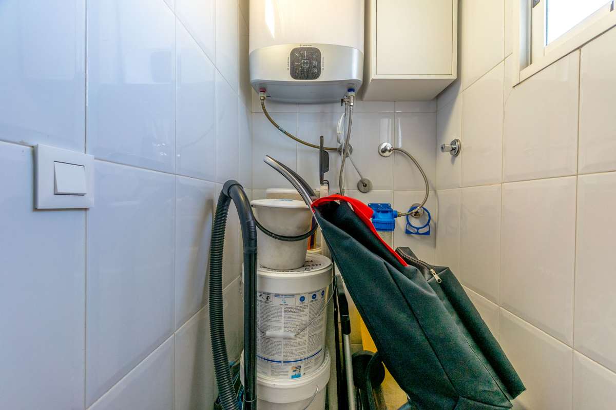 2 Bed, 1 Bath, ApartmentFor Sale, Torrevieja, Alicante