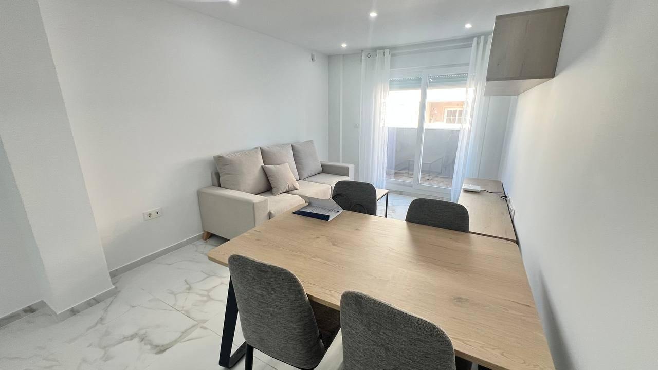 2 Bed, 1 Bath, ApartmentFor Sale, Torrevieja, Alicante