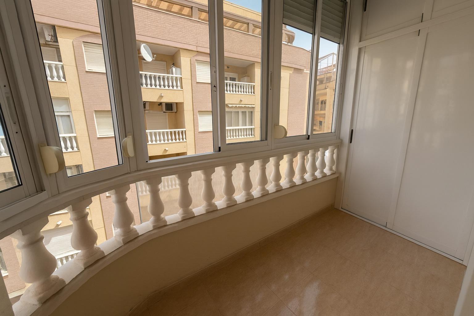 1 Bed, 1 Bath, ApartmentFor Sale, Torrevieja, Alicante