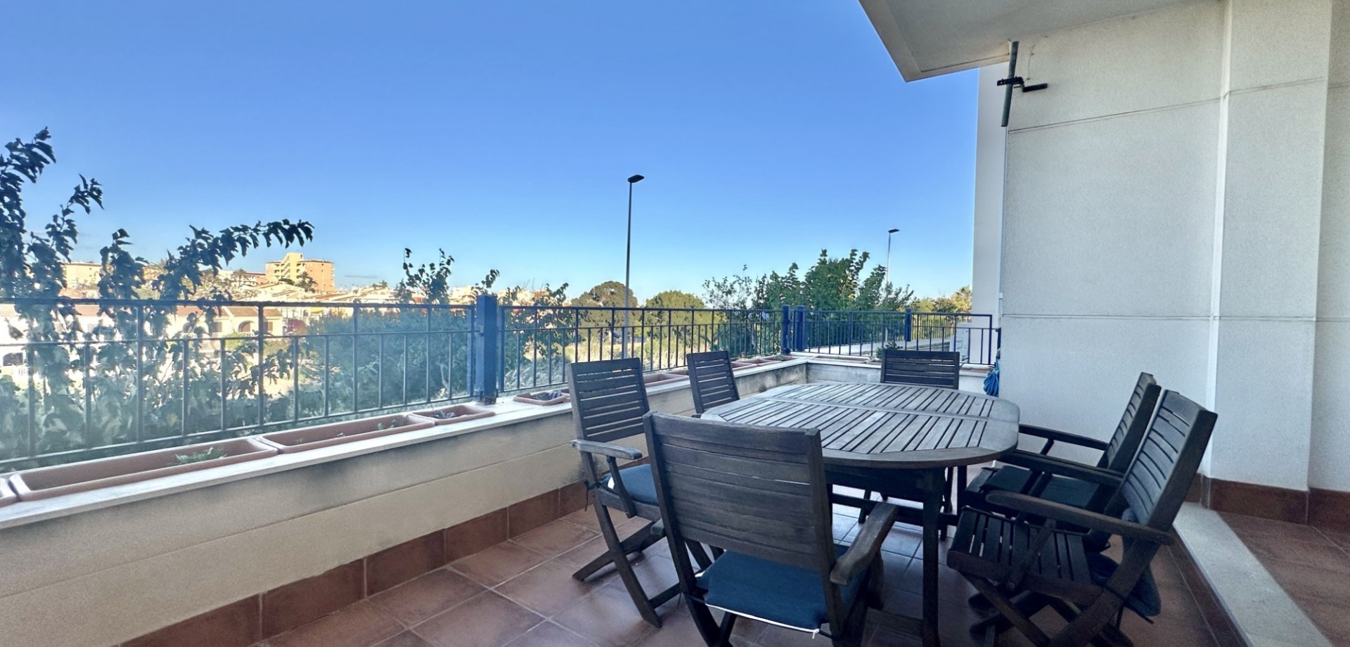 2 Bed, 1 Bath, ApartmentFor Sale, Mil Palmeras, Alicante