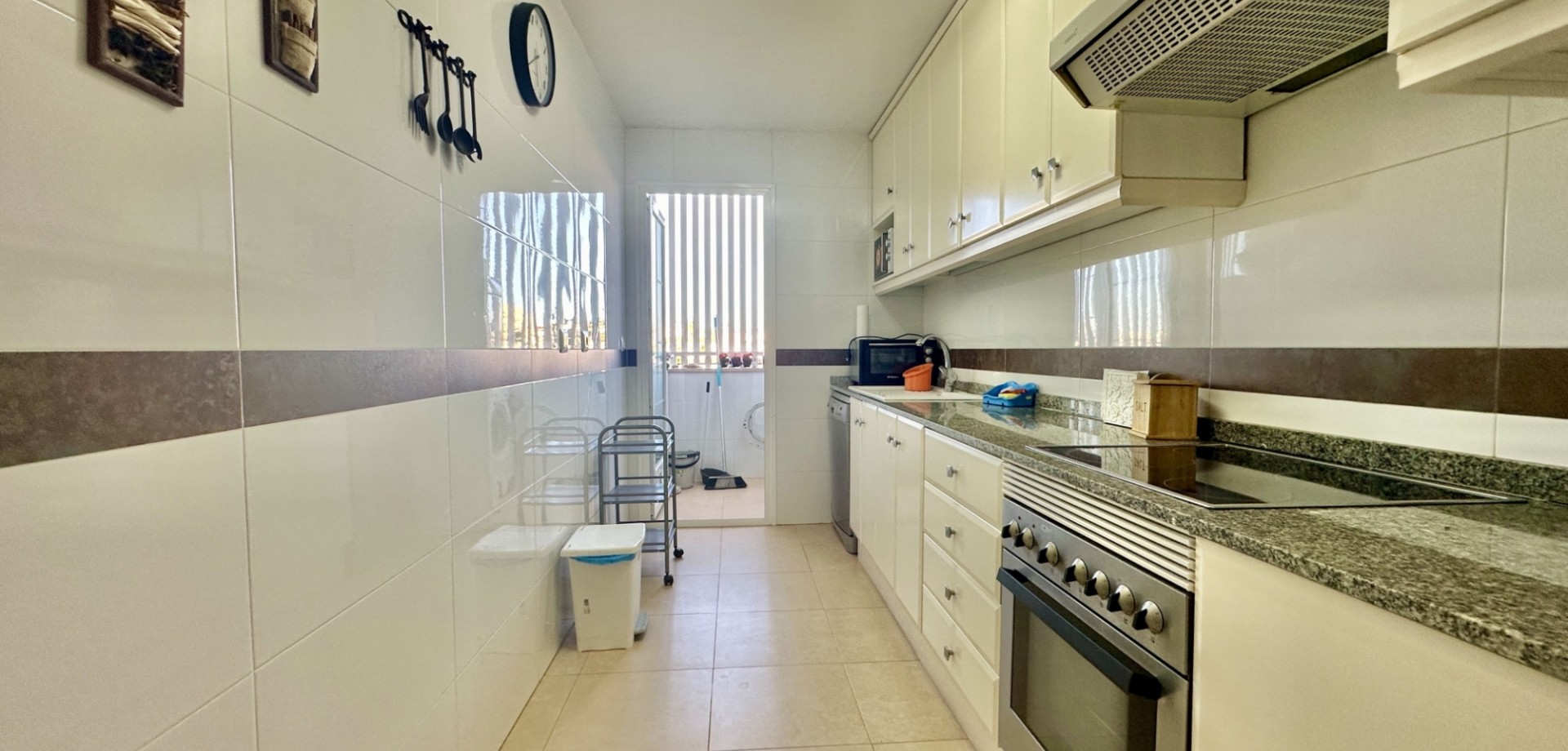 2 Bed, 1 Bath, ApartmentFor Sale, Mil Palmeras, Alicante