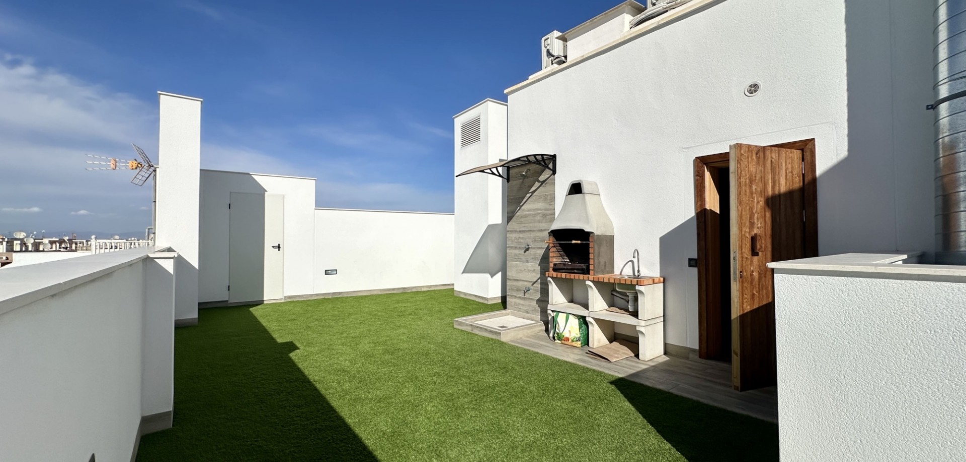 2 Bed, 1 Bath, ApartmentFor Sale, Torrevieja, Alicante