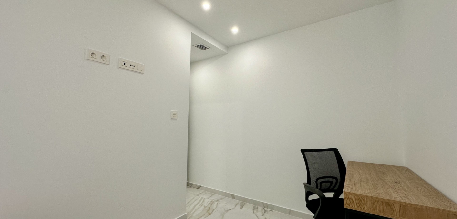 2 Bed, 1 Bath, ApartmentFor Sale, Torrevieja, Alicante