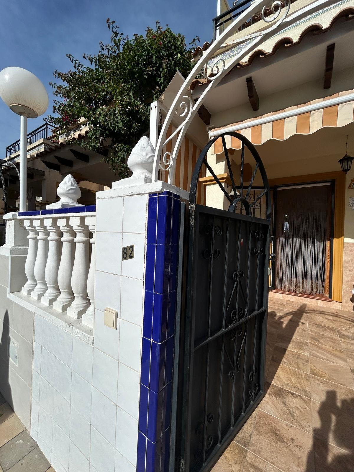 2 Bed, 1 Bath, ApartmentFor Sale, Orihuela Costa, Alicante