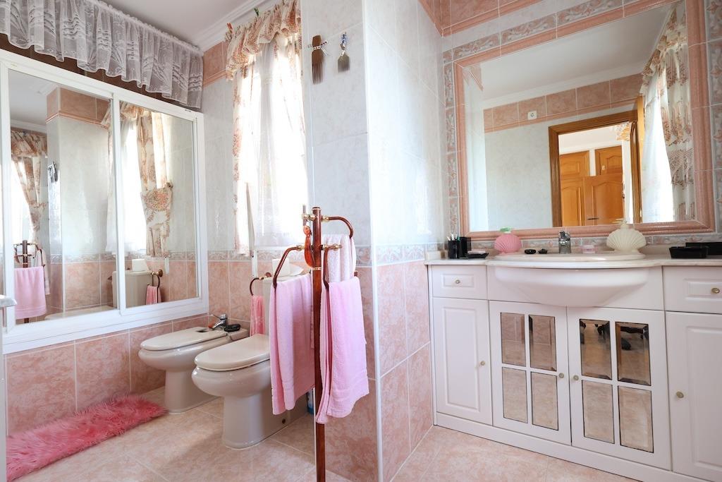 5 Bed, 4 Bath, HouseFor Sale, Orihuela Costa, Alicante