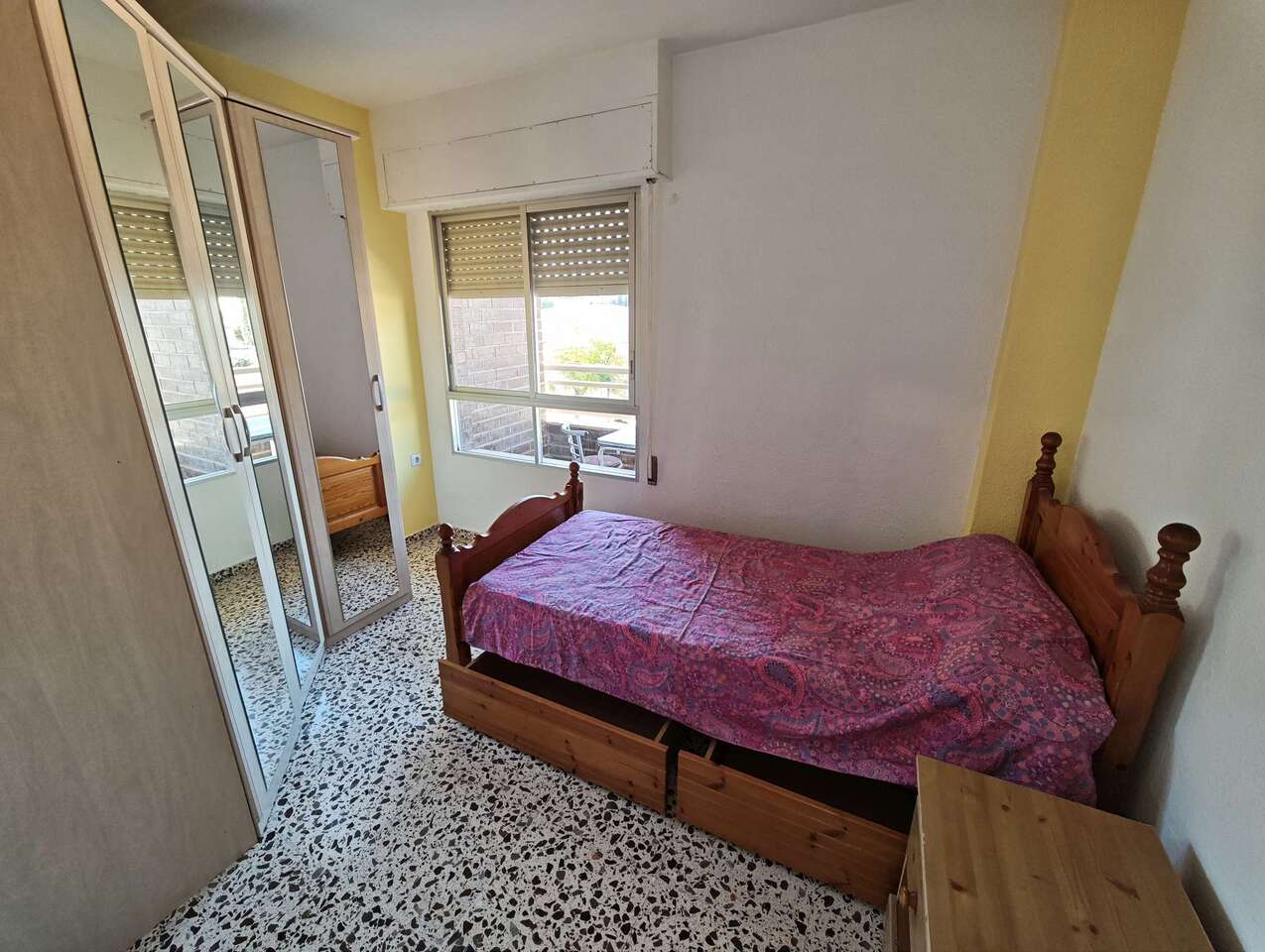 4 Bed, 2 Bath, ApartmentFor Sale, Salinas, Alicante