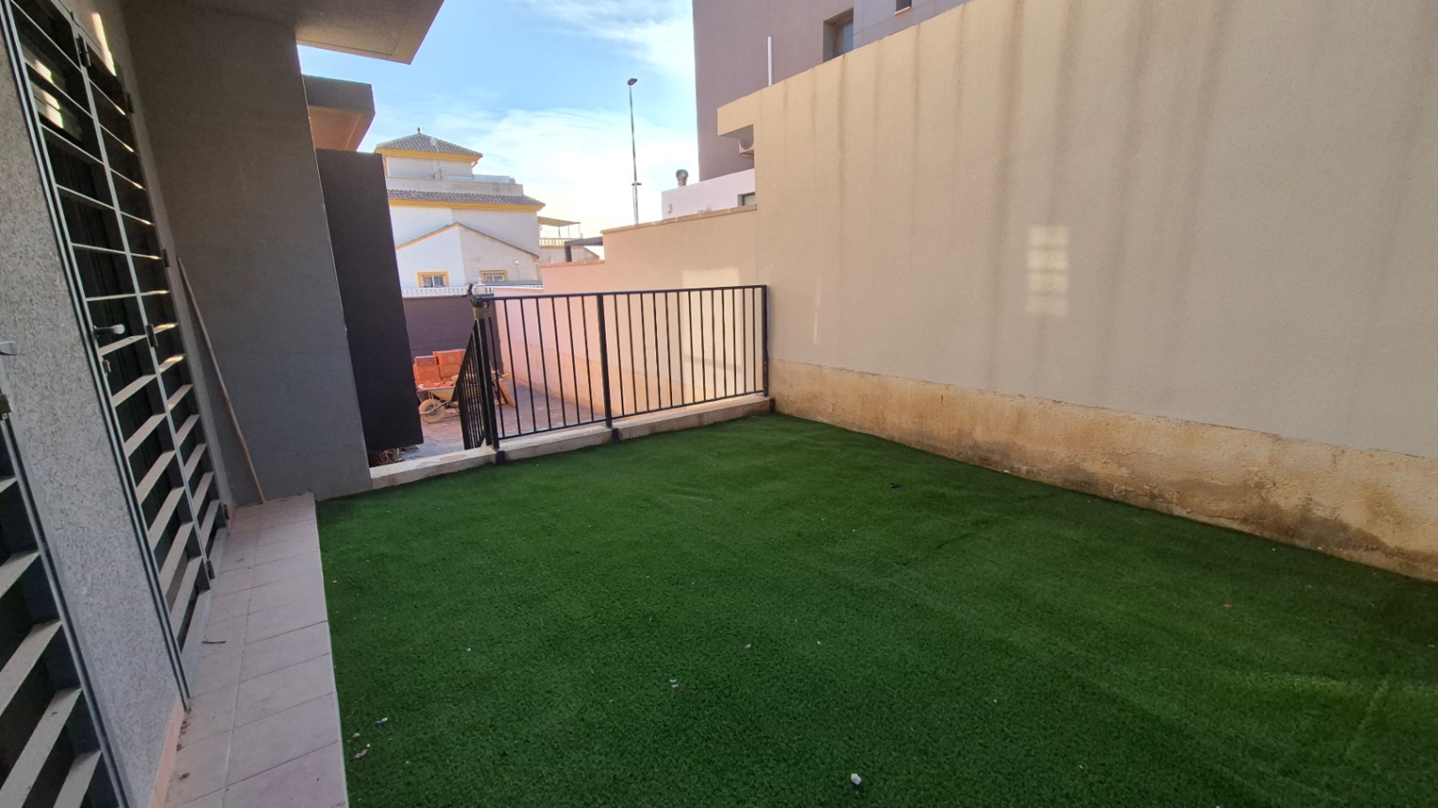 3 Bed, 2 Bath, ApartmentFor Sale, Torrevieja, Alicante