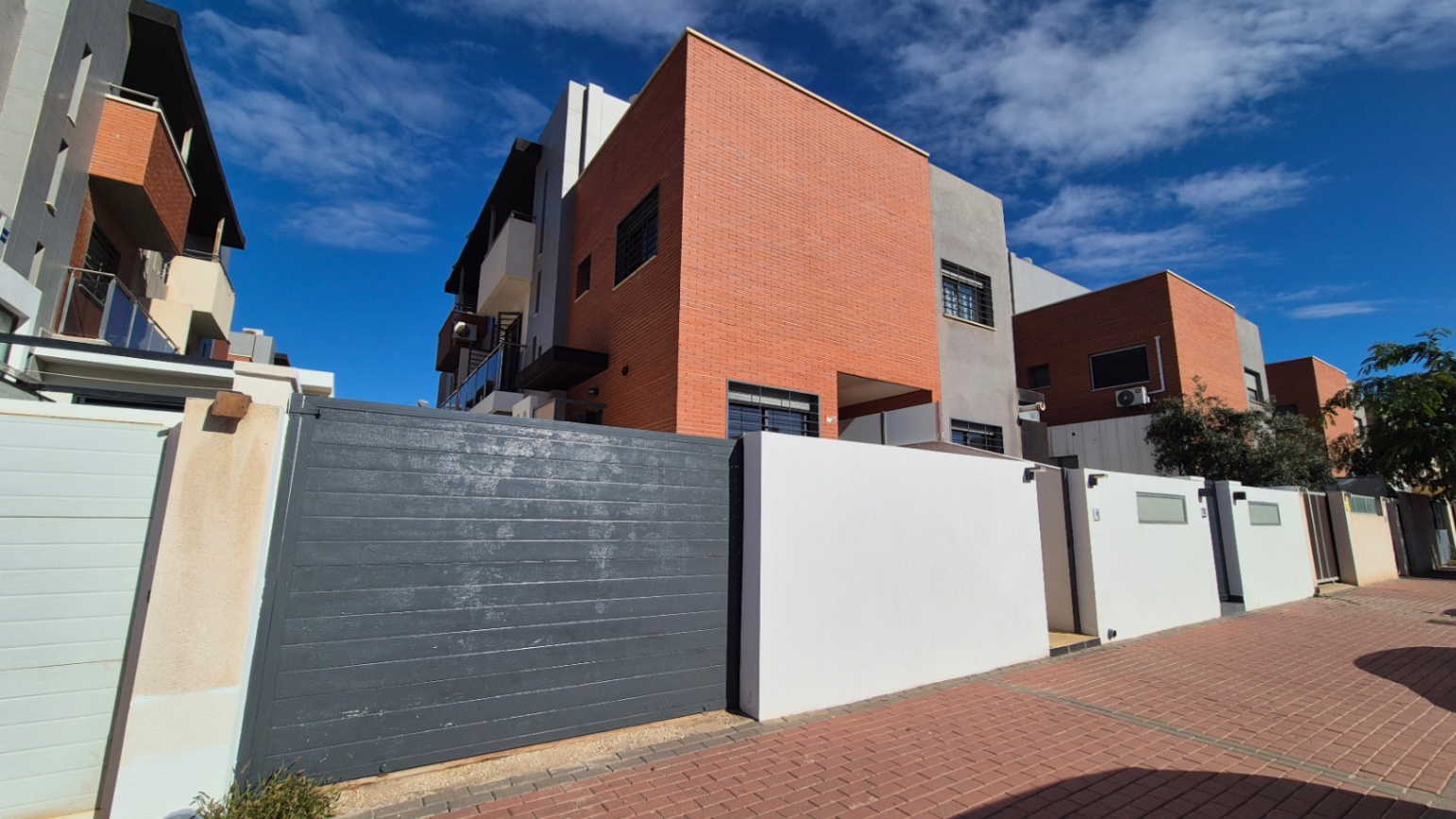 3 Bed, 2 Bath, ApartmentFor Sale, Torrevieja, Alicante