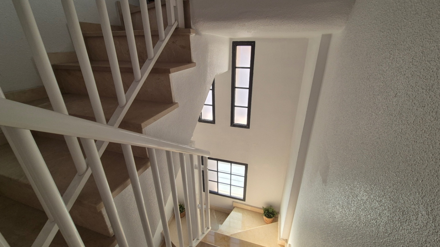 3 Bed, 2 Bath, ApartmentFor Sale, Torrevieja, Alicante