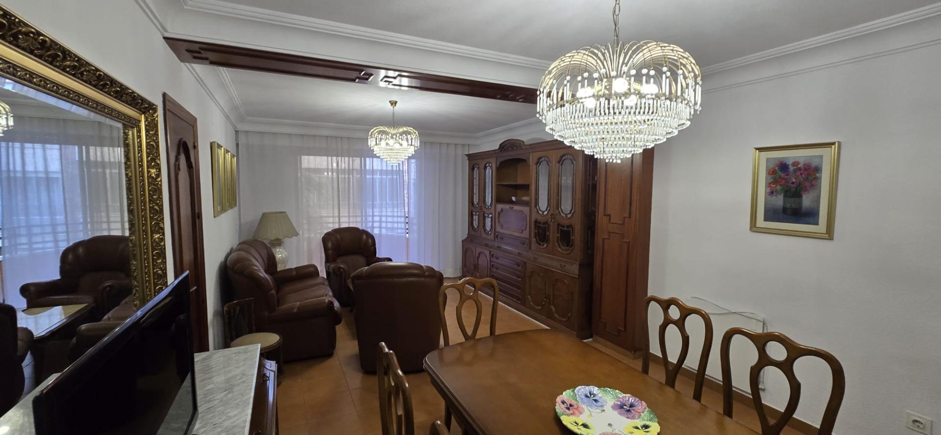 4 Bed, 2 Bath, ApartmentFor Sale, Torrevieja, Alicante