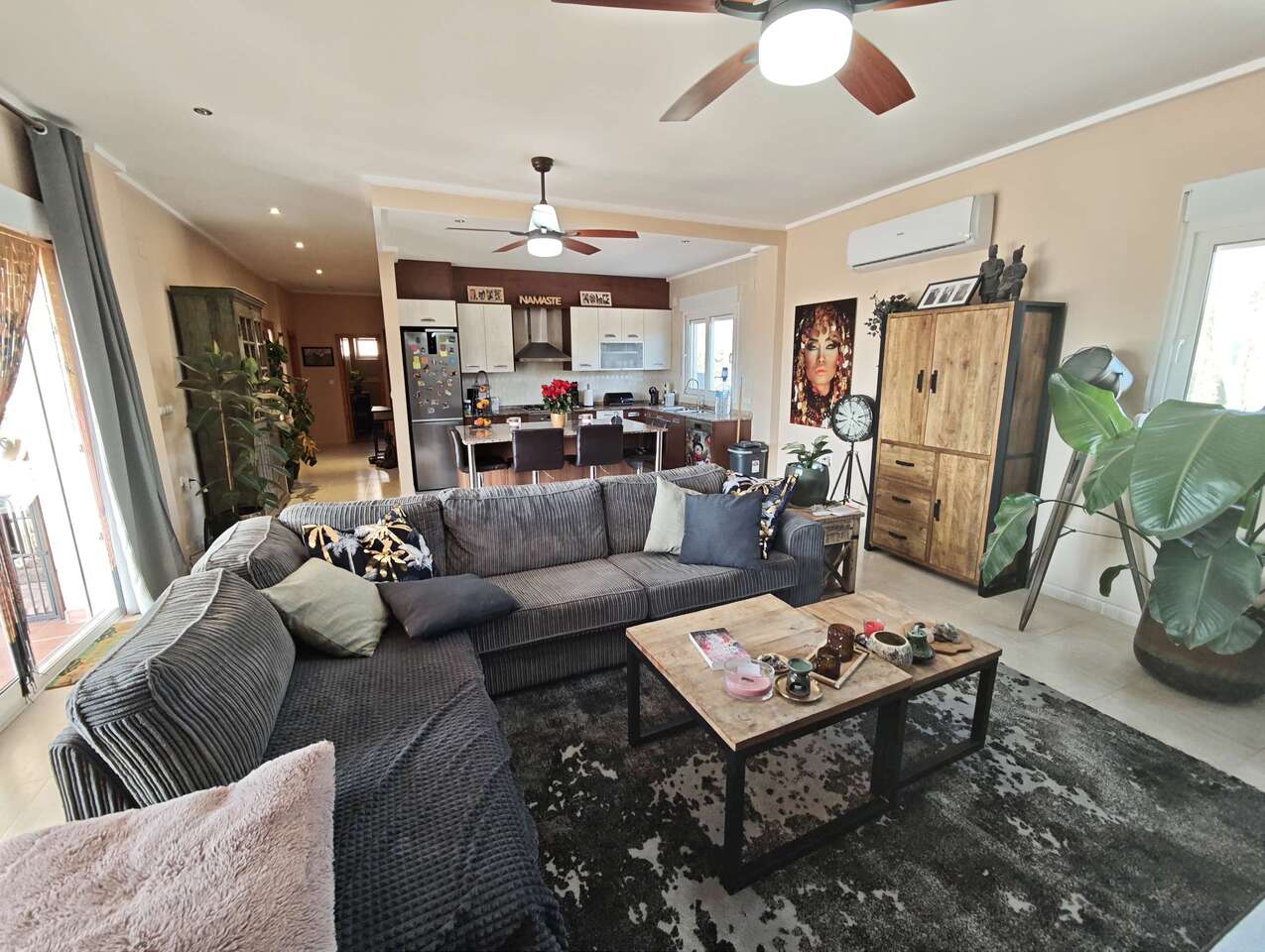 3 Bed, 2 Bath, HouseFor Sale, Sax, Alicante