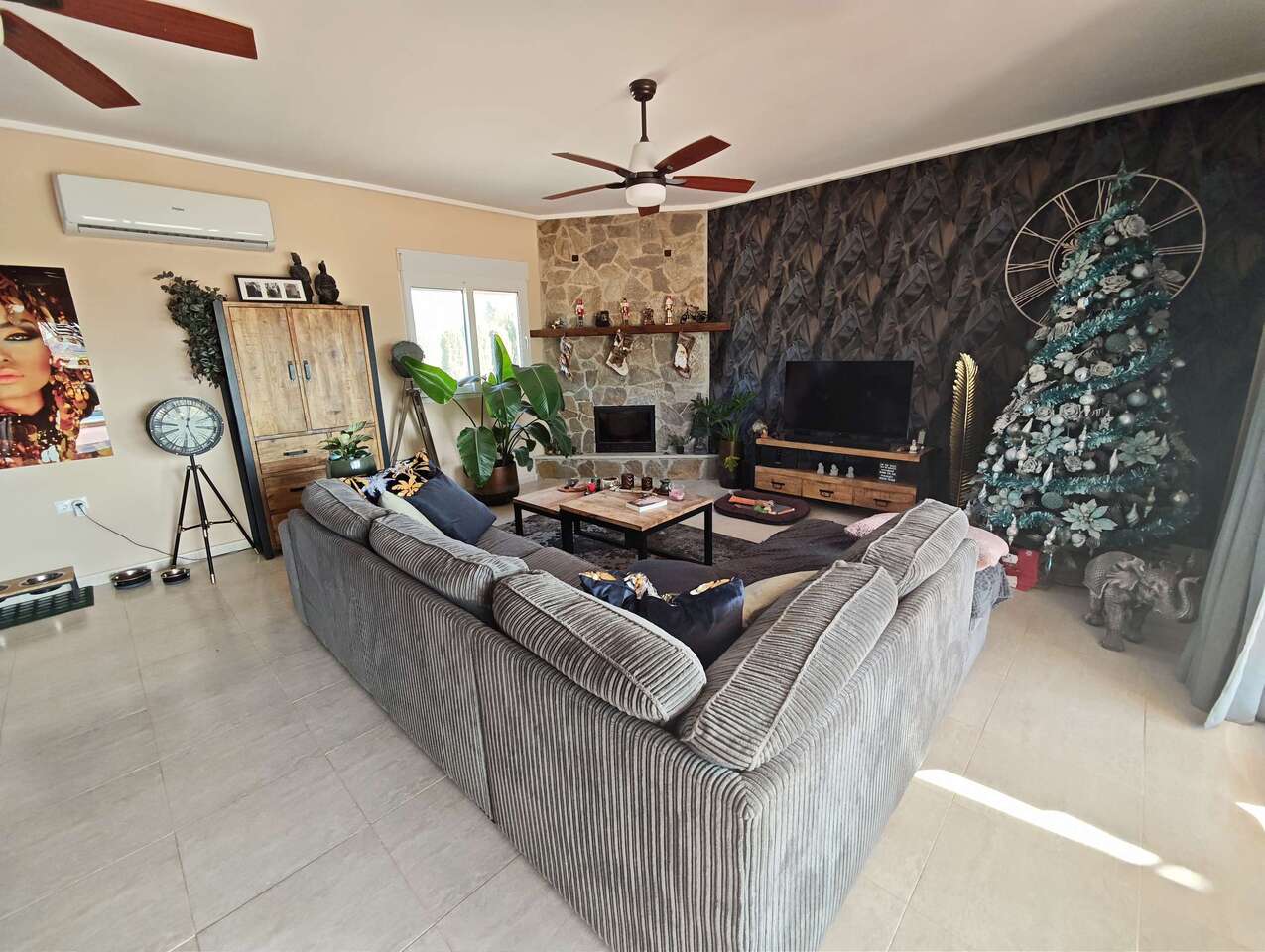 3 Bed, 2 Bath, HouseFor Sale, Sax, Alicante