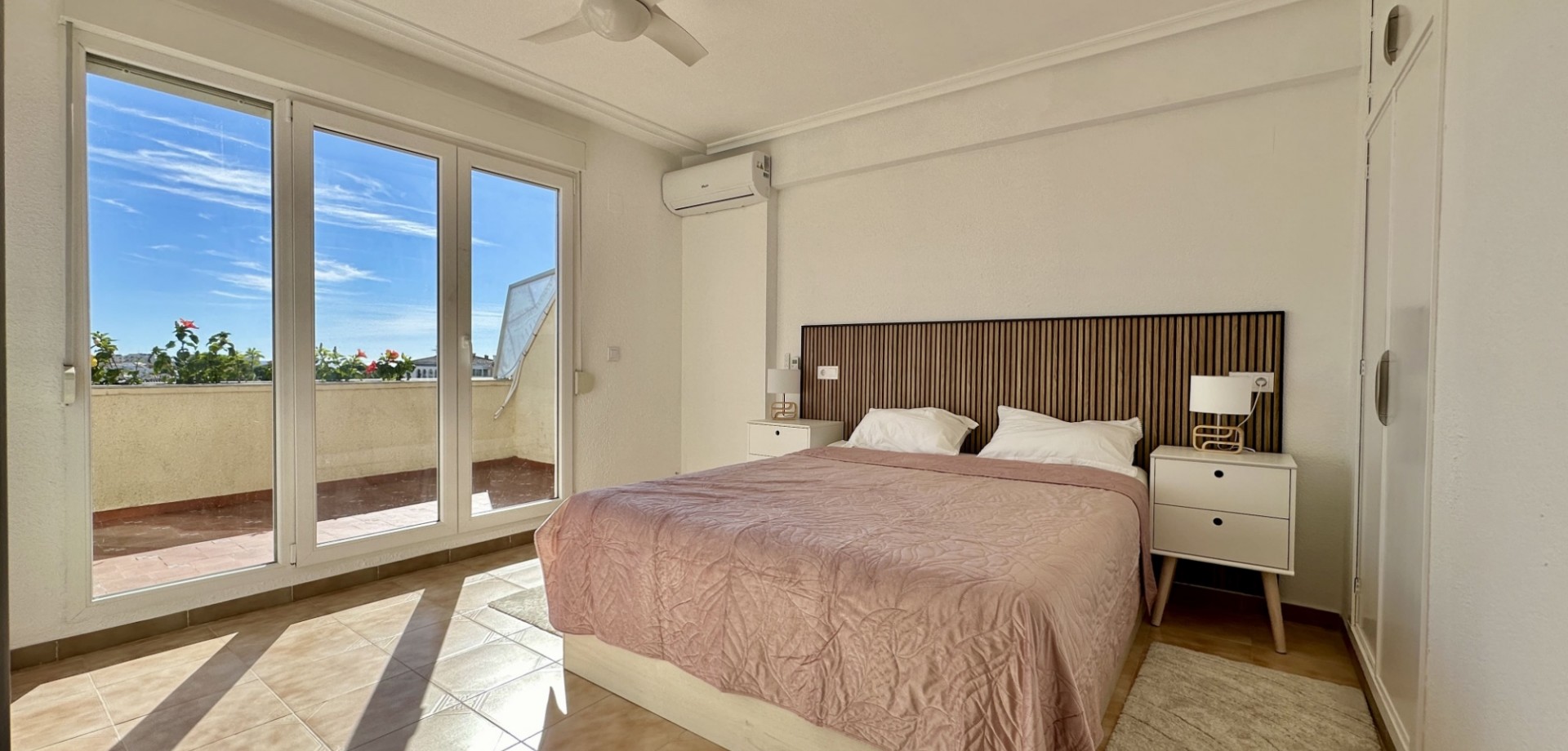 2 Bed, 2 Bath, ApartmentFor Sale, Orihuela Costa, Alicante