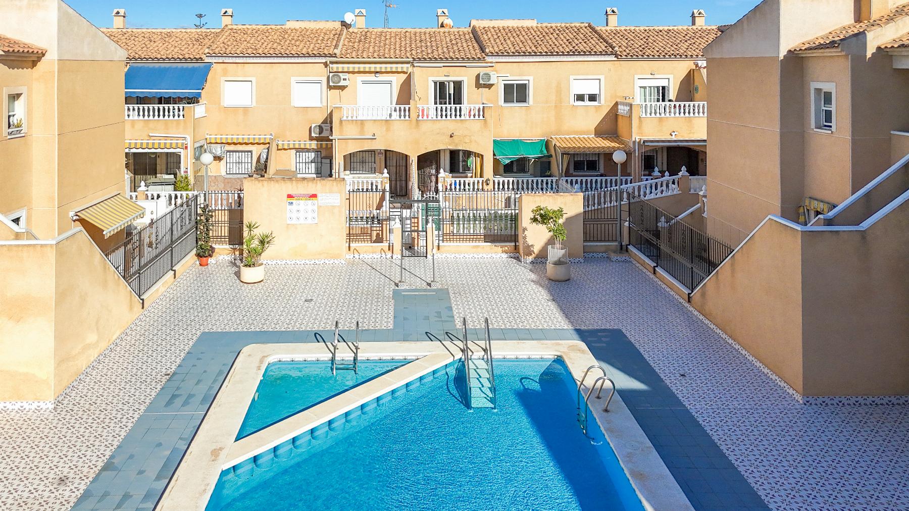 2 Bed, 1 Bath, HouseFor Sale, Torrevieja, Alicante