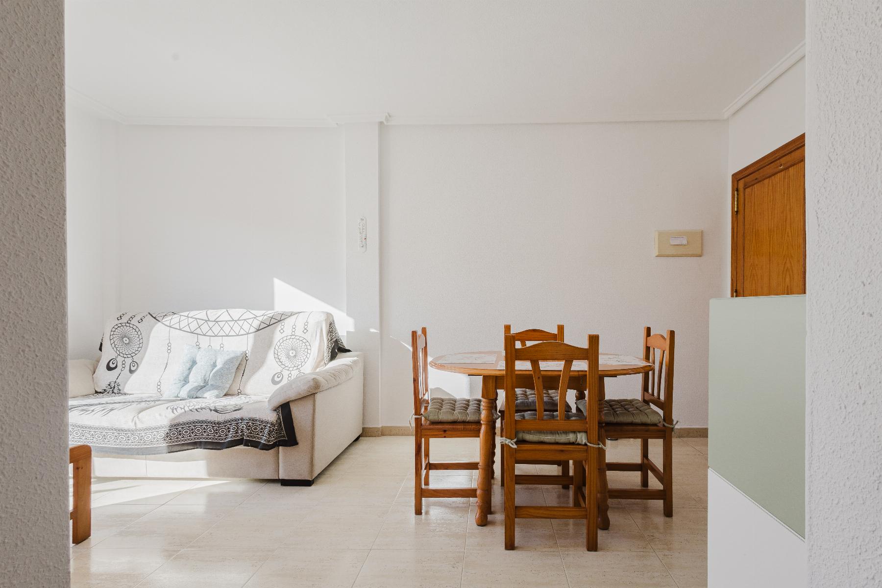 2 Bed, 1 Bath, HouseFor Sale, Torrevieja, Alicante