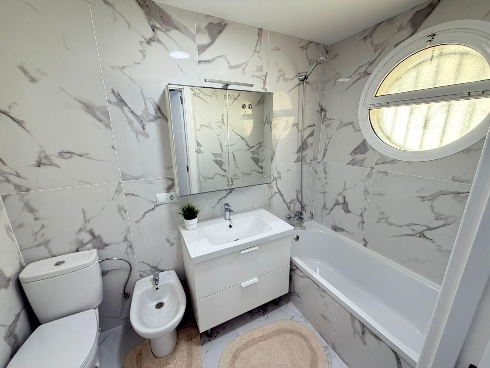 4 Bed, 4 Bath, HouseFor Sale, Torrevieja, Alicante