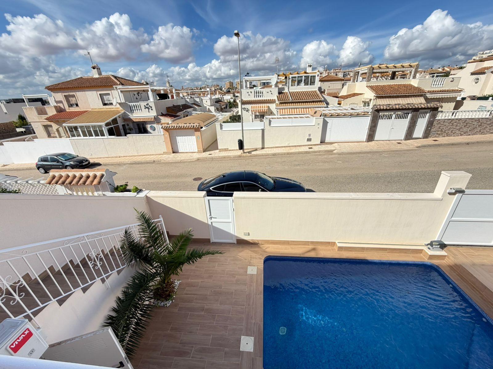 4 Bed, 4 Bath, HouseFor Sale, Torrevieja, Alicante