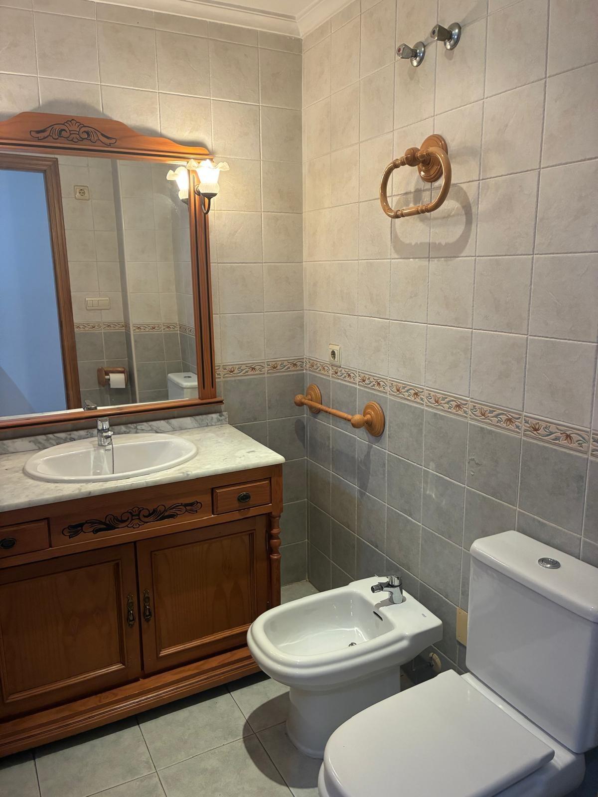 3 Bed, 2 Bath, ApartmentFor Sale, Almoradi, Alicante