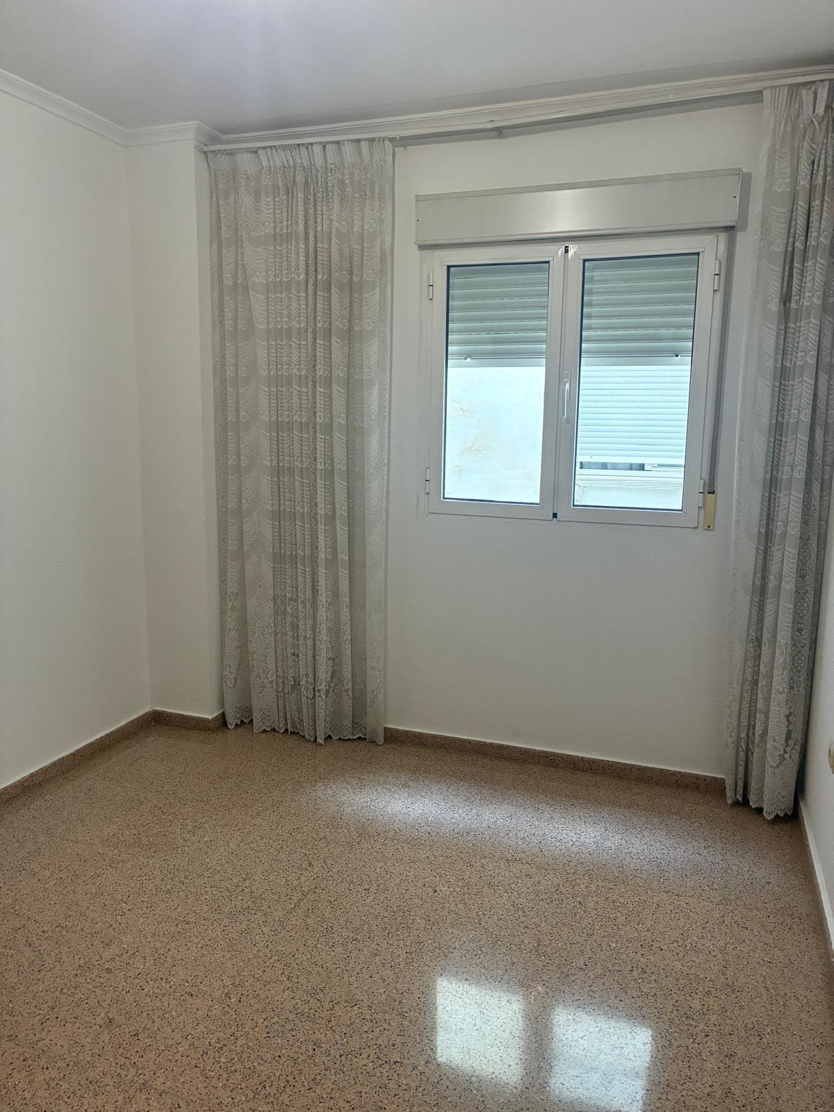 3 Bed, 2 Bath, ApartmentFor Sale, Almoradi, Alicante