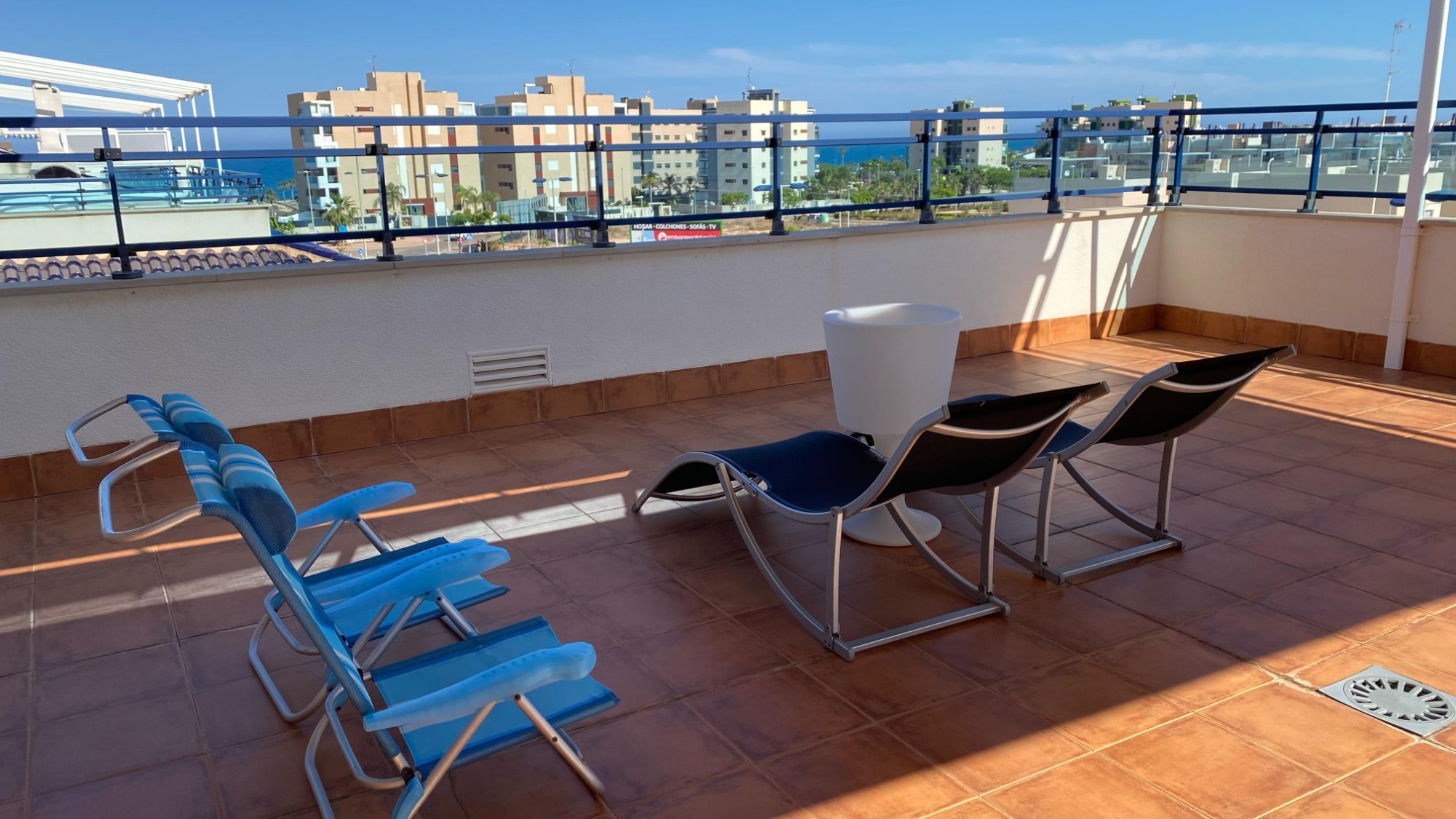 2 Bed, 1 Bath, ApartmentFor Sale, Mil Palmeras, Alicante
