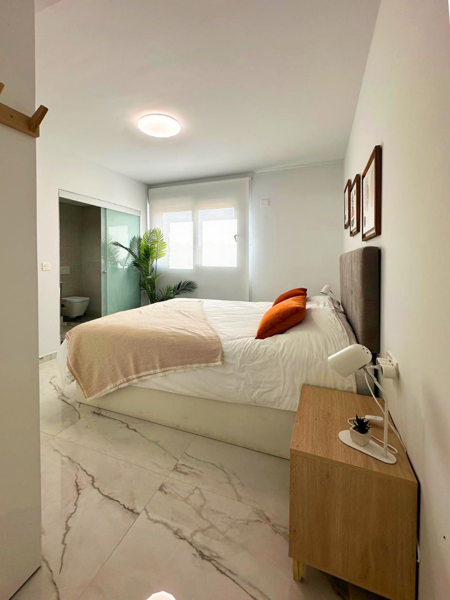 2 Bed, 2 Bath, ApartmentFor Sale, Torrevieja, Alicante