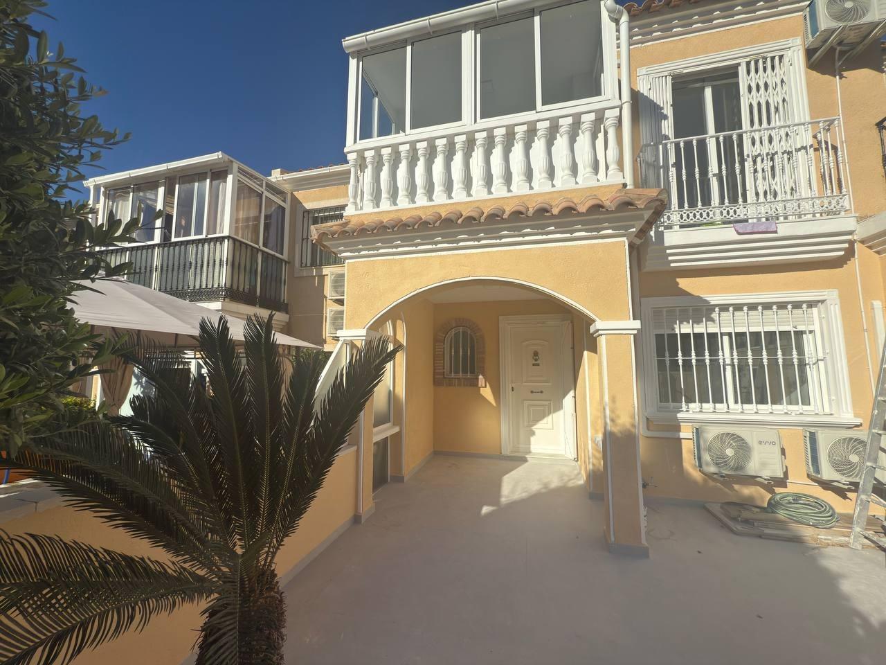 2 Bed, 2 Bath, HouseFor Sale, Torrevieja, Alicante