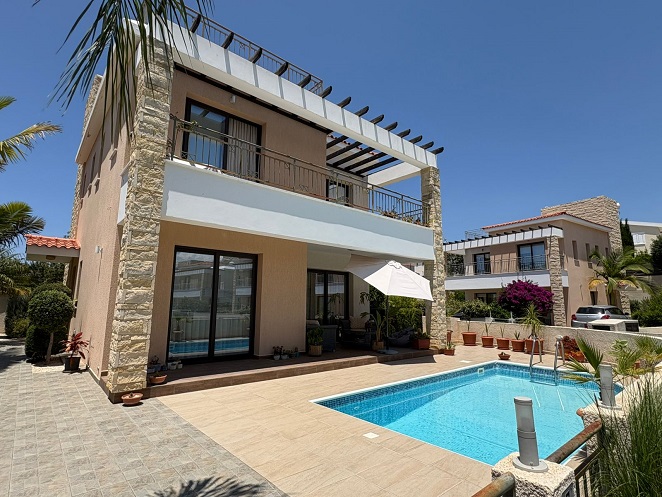 3 Bed, 2 Bath, HouseFor Sale, Paphos, Paphos