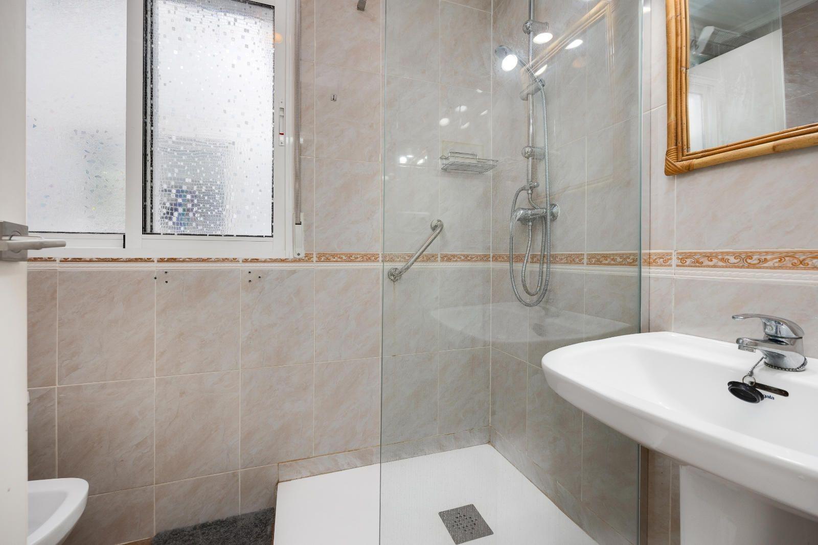 2 Bed, 2 Bath, ApartmentFor Sale, Torrevieja, Alicante