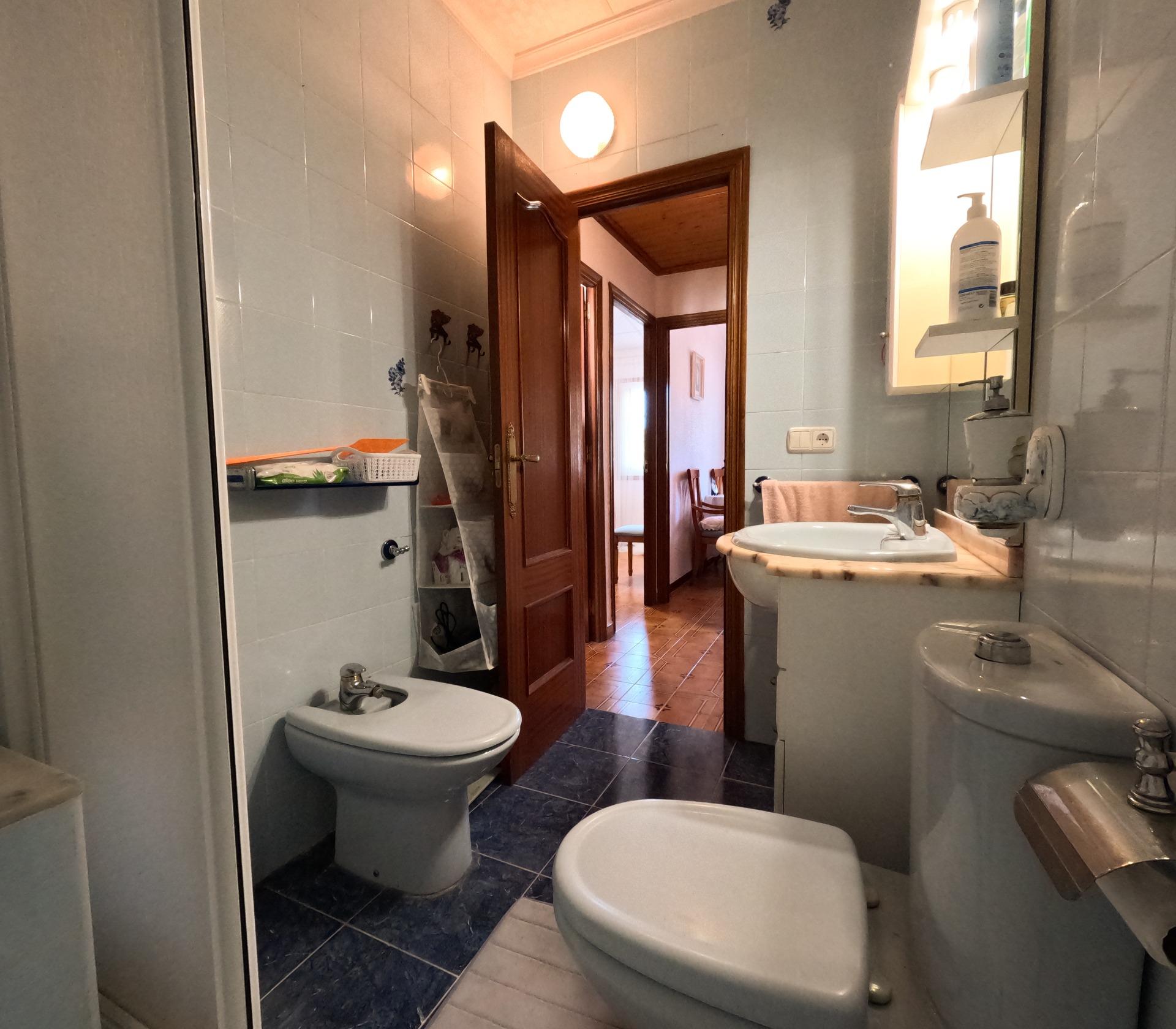 4 Bed, 2 Bath, HouseFor Sale, Torrevieja, Alicante