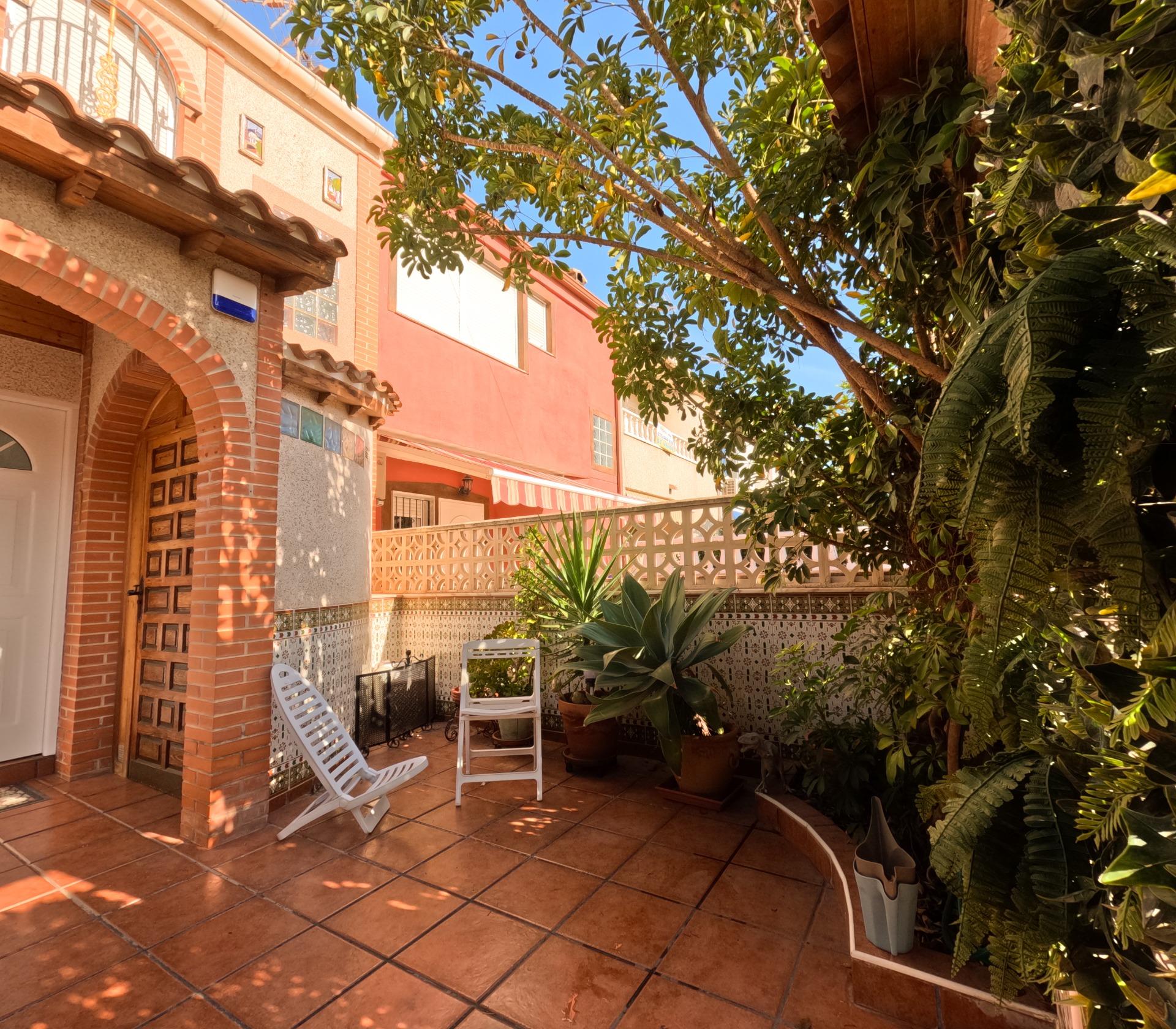 4 Bed, 2 Bath, HouseFor Sale, Torrevieja, Alicante