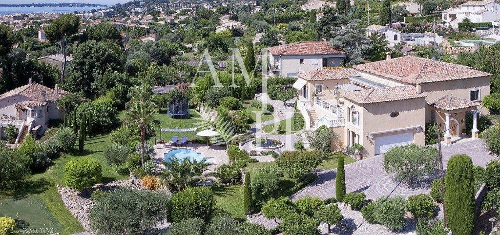355 chemin des pertuades, Golfe-Juan, 06, 06220, 6 Bedrooms Bedrooms, ,For Sale,chemin des pertuades,249912