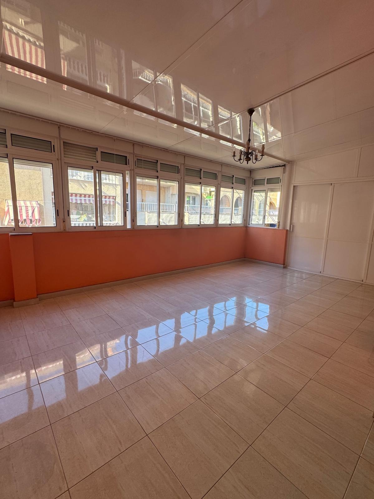 2 Bed, 1 Bath, ApartmentFor Sale, Torrevieja, Alicante