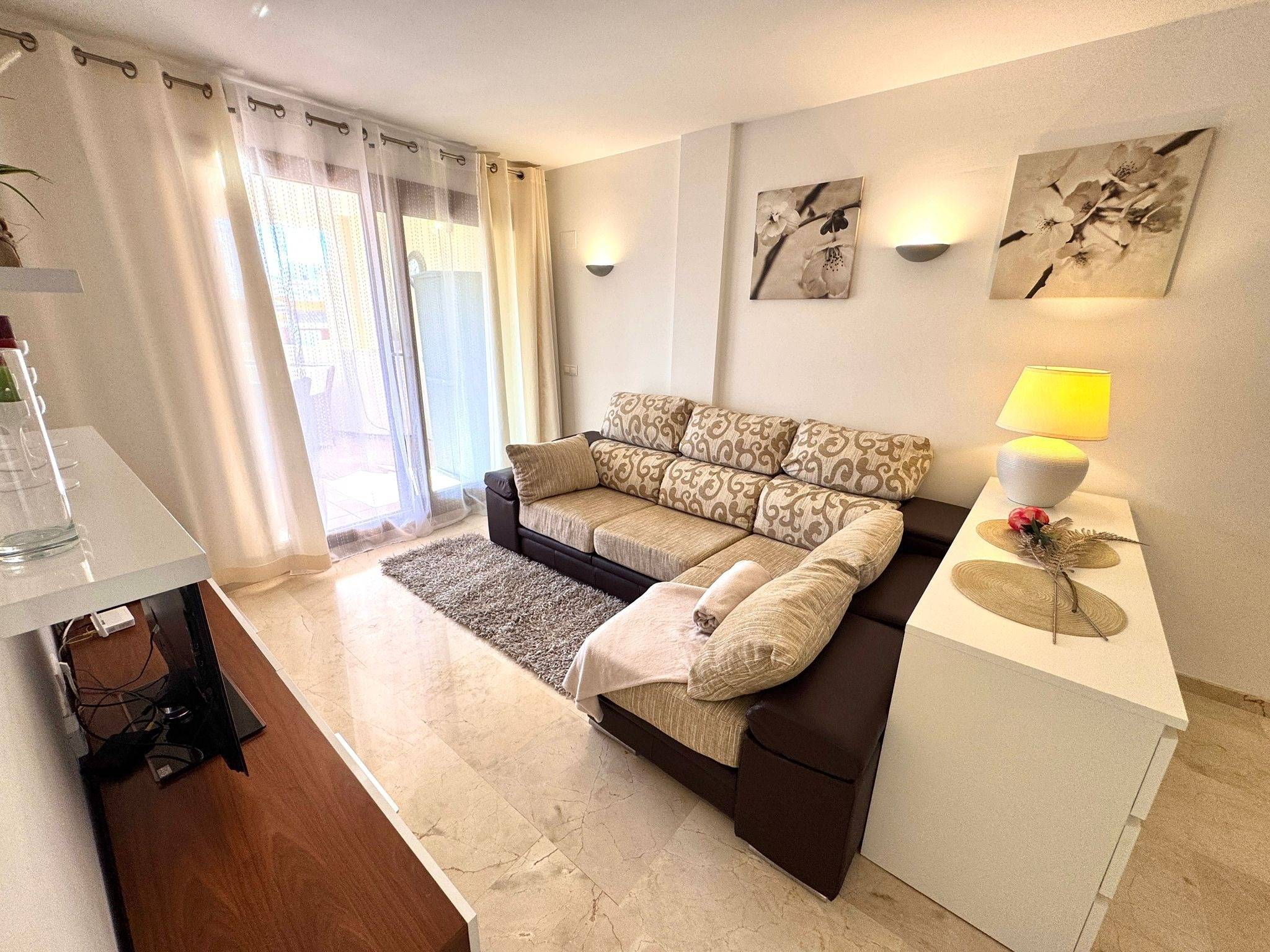 2 Bed, 1 Bath, ApartmentFor Sale, Torrevieja, Alicante