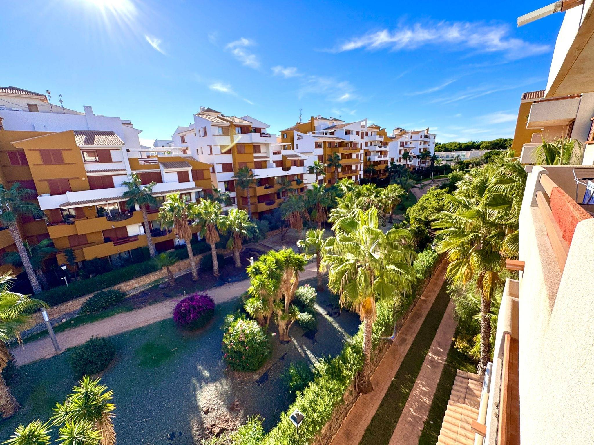 2 Bed, 1 Bath, ApartmentFor Sale, Torrevieja, Alicante