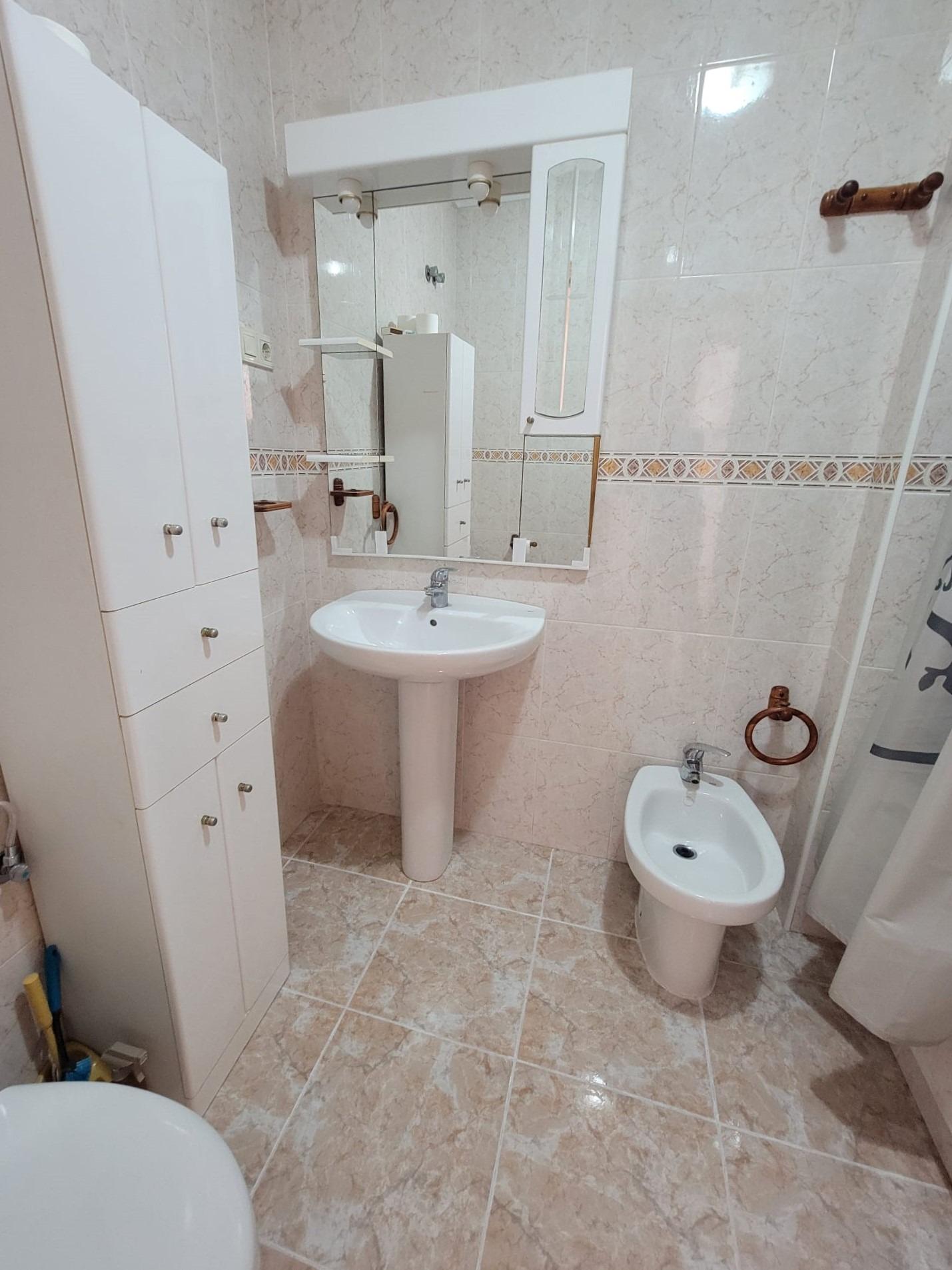 3 Bed, 2 Bath, ApartmentFor Sale, Torrevieja, Alicante
