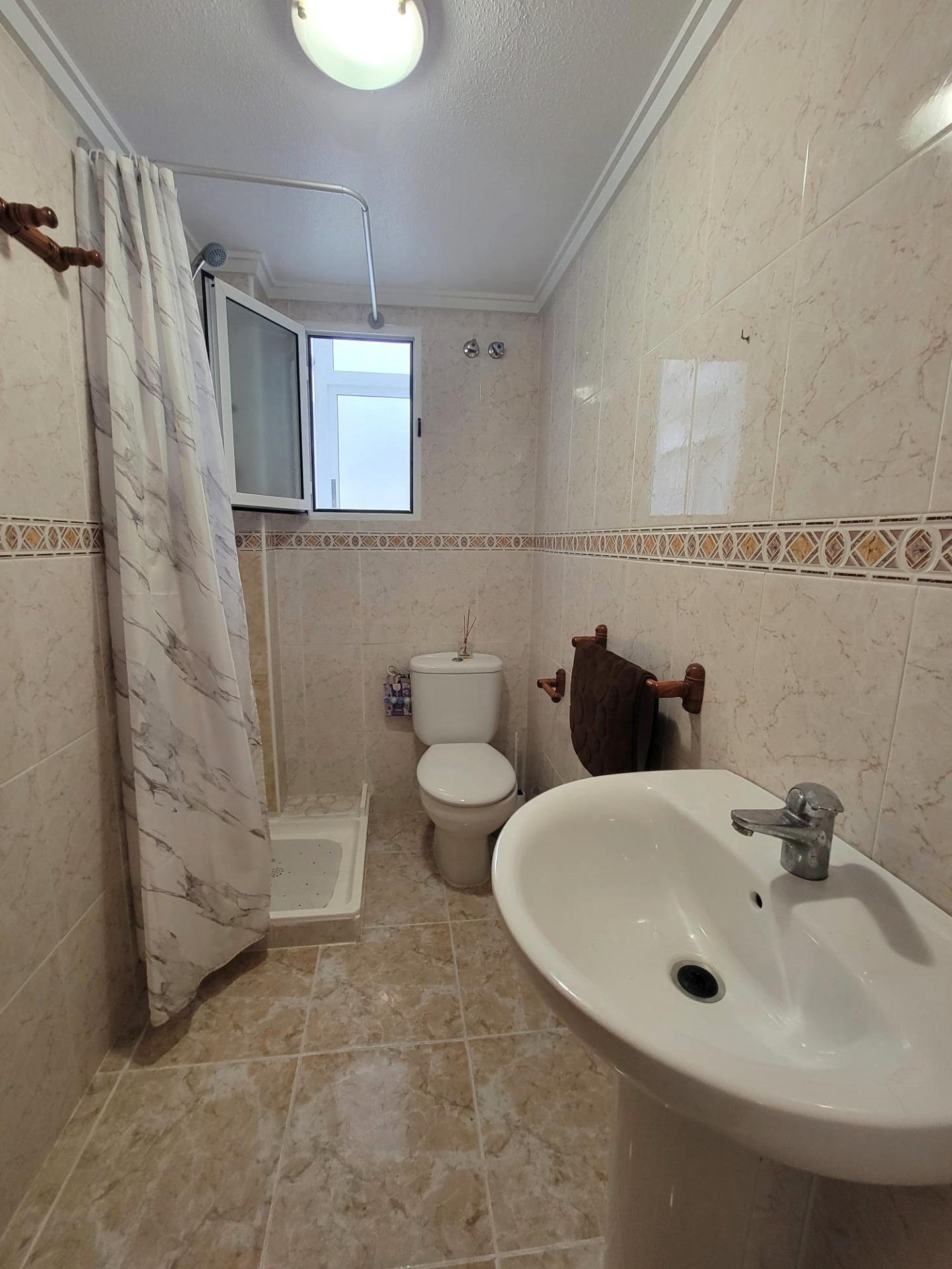 3 Bed, 2 Bath, ApartmentFor Sale, Torrevieja, Alicante