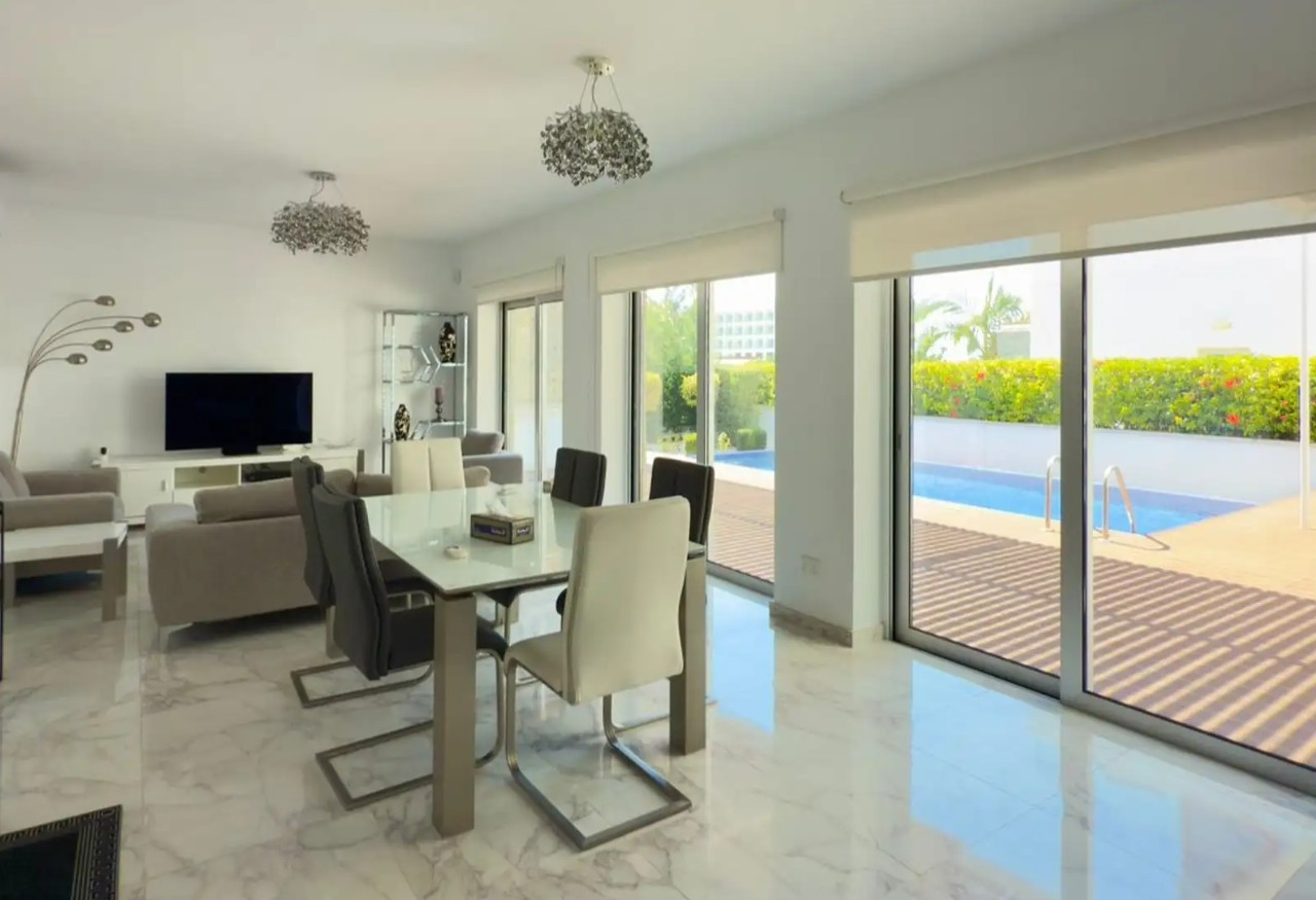 7 Bed, 6 Bath, HouseFor Sale, Geroskipou, Paphos