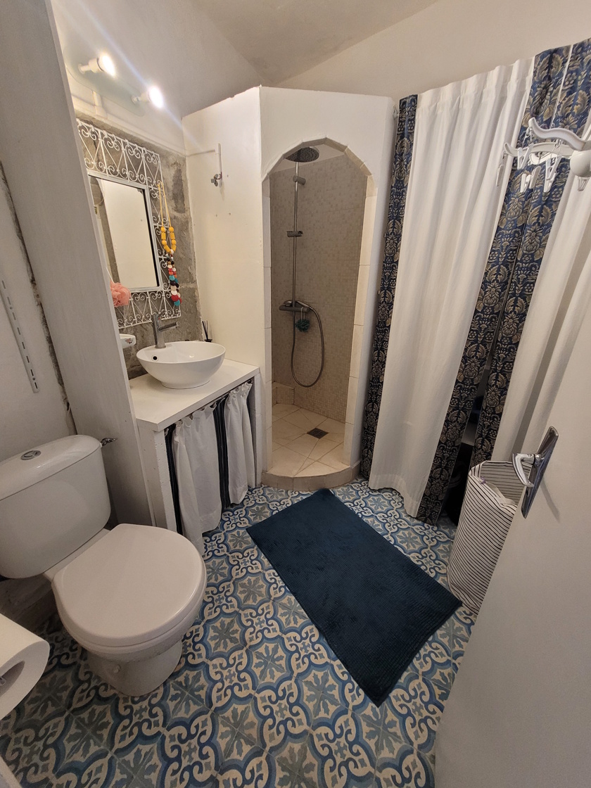 3 Bed, 1 Bath, HouseFor Sale, Marseillan, Herault, Languedoc-Roussillon, 34340