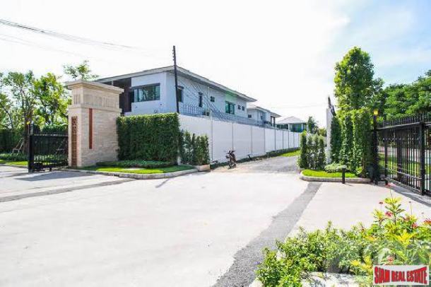 4 Bed, 3 Bath, HouseFor Sale, On Nut, Bangkok