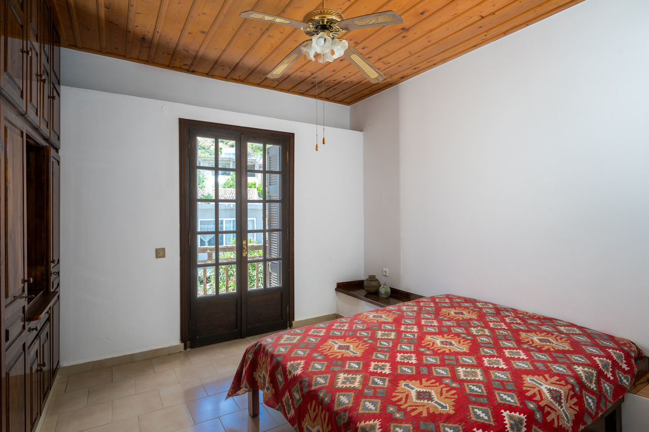 4 Bed, 2 Bath, HouseFor Sale, Chania, Crete